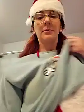 MissyRoulette online show from 12.25.24