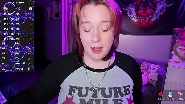 Snapshot of gitera_ chatting on 10.20.25 gitera online show from 10.20.25