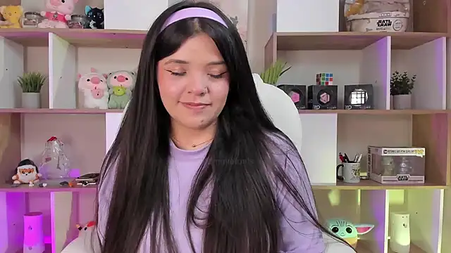 Snapshot of cammiefoalss chatting on 12.02.24 cammiefoalss online show from 12.02.24