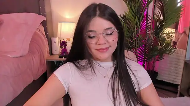 Snapshot of cammiefoalss chatting on 03.16.25 cammiefoalss online show from 03.16.25