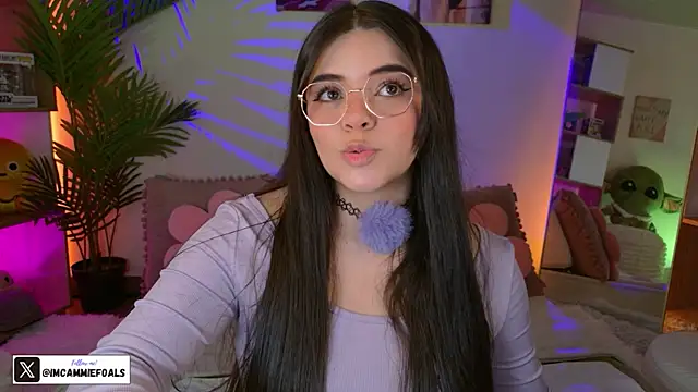 Snapshot of cammiefoalss chatting on 09.21.25 cammiefoalss online show from 09.21.25