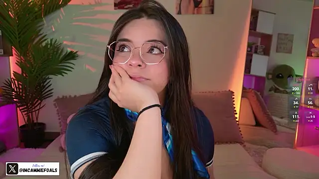 Snapshot of cammiefoalss chatting on 10.03.25 cammiefoalss online show from 10.03.25
