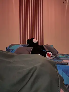  Shara Handal  online show from 03.22.25