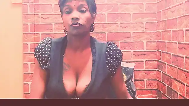 Fuckable Nasty MILF online show from 06.22.26