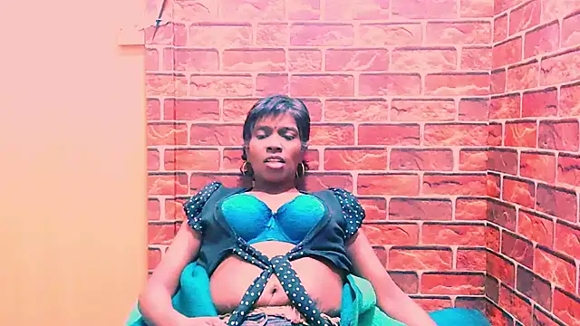 Fuckable Nasty MILF online show from 07.03.26
