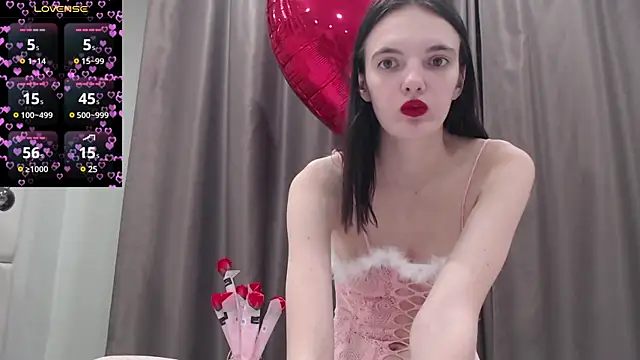 Snapshot of Lia__meow chatting on 02.15.25 Lia meow online show from 02.15.25