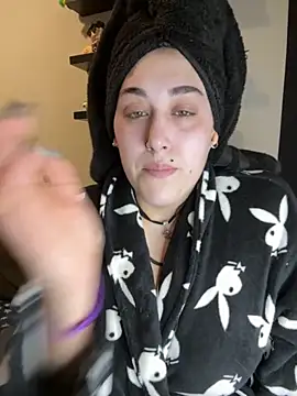 ThicBunz online show from 11.30.25