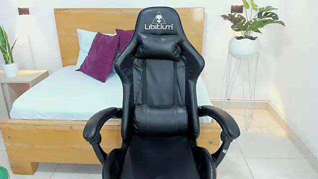 aixa 15 online show from 01.03.25