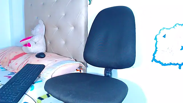 Snapshot of Megaanfox chatting on 01.27.25 Megaanfox online show from 01.27.25