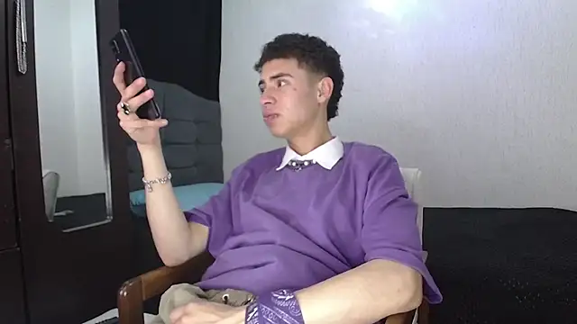 sexybat twink online show from 01.31.25