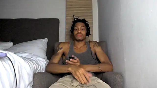 Snapshot of Skinnyblackman chatting on 05.09.26 Skinnyblackman online show from 05.09.26