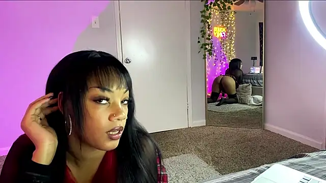 Snapshot of SheSoNastyy_21 chatting on 09.23.25 SheSoNastyy 21 online show from 09.23.25