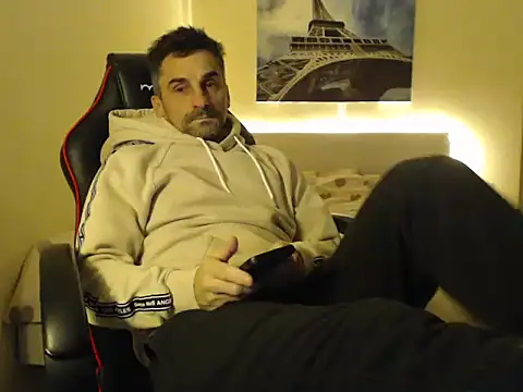 Snapshot of amydamarw chatting on 01.19.26 amydamarw online show from 01.19.26