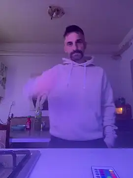 Snapshot of amydamarw chatting on 02.19.26 amydamarw online show from 02.19.26