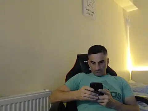 Snapshot of amydamarw chatting on 02.19.26 amydamarw online show from 02.19.26