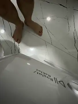 Snapshot of bensenbiz111 chatting on 04.16.26 bensenbiz111 online show from 04.16.26