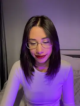 Sophiehii online show from 12.28.24