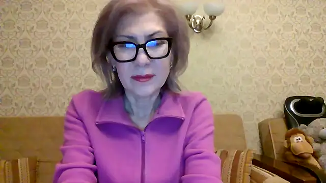 Elegant00Lady online show from 05.17.26