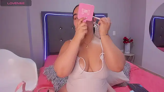 emma lye online show from 10.04.25