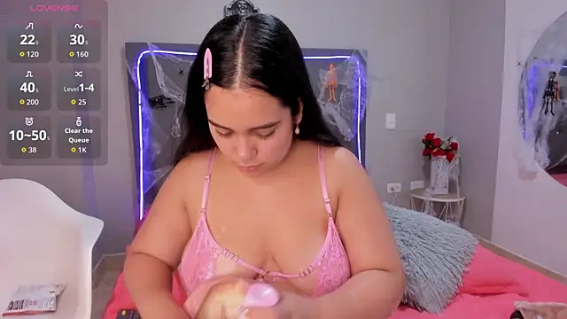 emma lye online show from 10.24.25