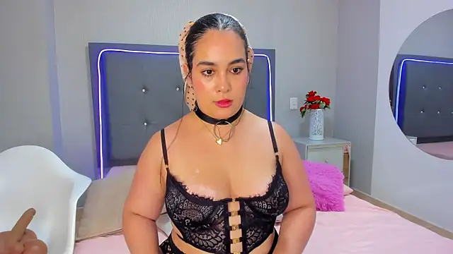 emma lye online show from 11.13.25