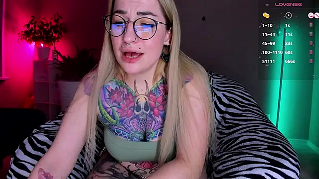 Tanya Acid online show from 01.18.25