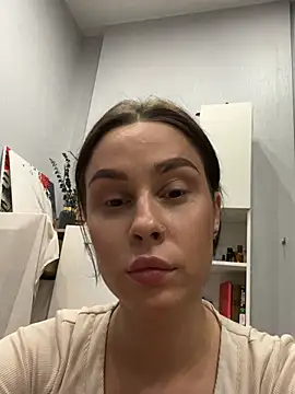 MiaNell online show from 04.05.26