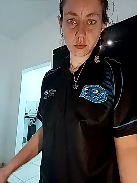 Snapshot of Missmesexycouple69 chatting on 11.19.25 Missmesexycouple69 online show from 11.19.25