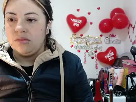 Snapshot of lanaqueen699 chatting on 02.18.25 lanaqueen699 online show from 02.18.25