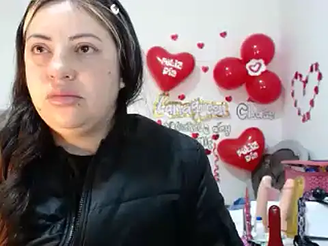 Snapshot of lanaqueen699 chatting on 02.21.25 lanaqueen699 online show from 02.21.25