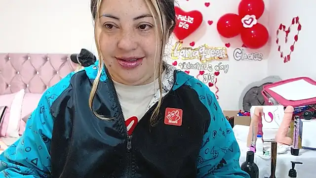 Snapshot of lanaqueen699 chatting on 02.27.25 lanaqueen699 online show from 02.27.25