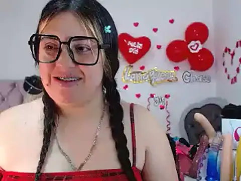 Snapshot of lanaqueen699 chatting on 03.18.25 lanaqueen699 online show from 03.18.25