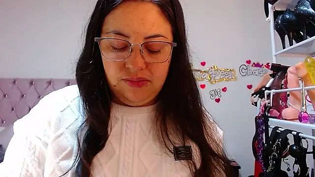 Snapshot of lanaqueen699 chatting on 10.07.25 lanaqueen699 online show from 10.07.25
