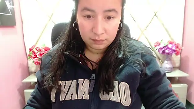 Snapshot of NaomyPrinces chatting on 12.21.24 NaomyPrinces online show from 12.21.24