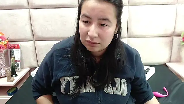 Snapshot of NaomyPrinces chatting on 12.24.24 NaomyPrinces online show from 12.24.24