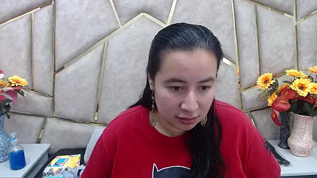 Snapshot of NaomyPrinces chatting on 02.13.25 NaomyPrinces online show from 02.13.25