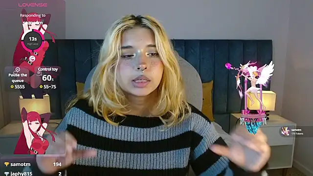 Snapshot of april_bunnyy chatting on 02.19.25 april bunnyy online show from 02.19.25