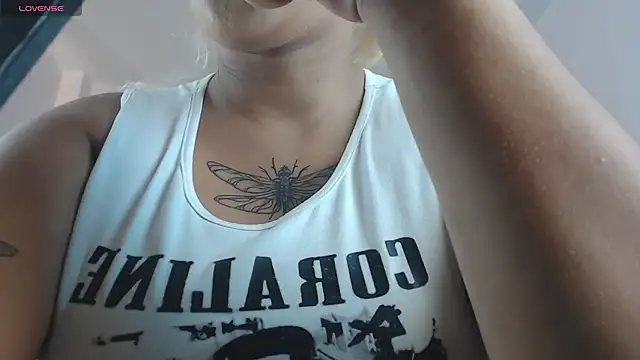 april bunnyy online show from 11.12.25