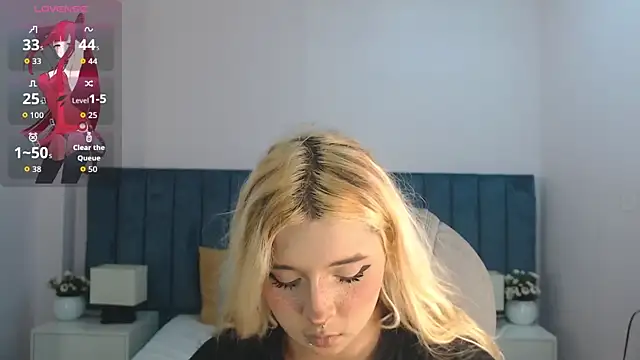 april bunnyy online show from 11.19.25