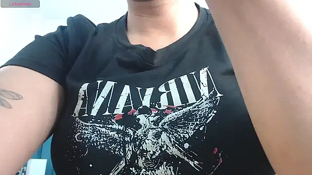 april bunnyy online show from 11.25.25