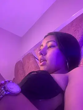 Larabrooks online show from 09.15.25