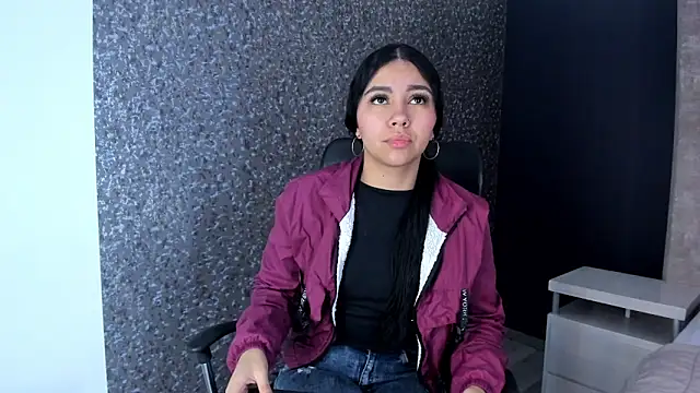 Larabrooks online show from 01.05.26