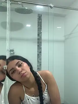 Larabrooks online show from 03.17.26