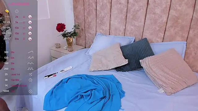 Katrina baurii online show from 02.27.25