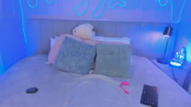 Mai higurashi online show from 10.29.25