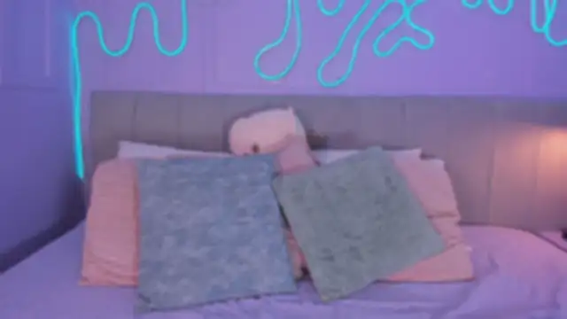 Mai higurashi online show from 12.20.25