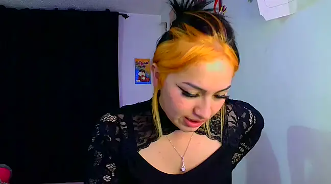 Snapshot of lucycherry__ chatting on 12.13.24 lucycherry   online show from 12.13.24