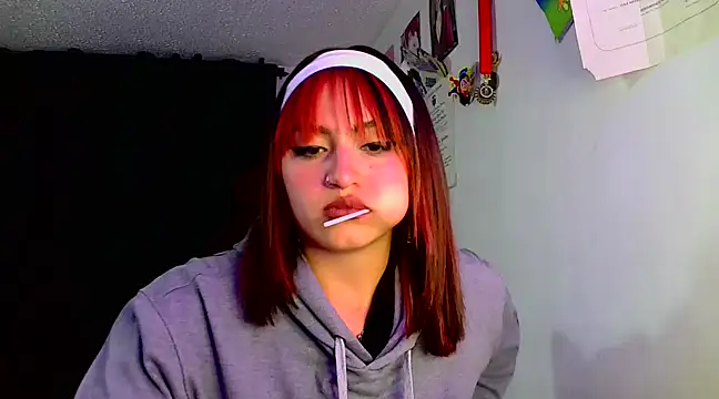 Snapshot of lucycherry__ chatting on 02.07.25 lucycherry   online show from 02.07.25