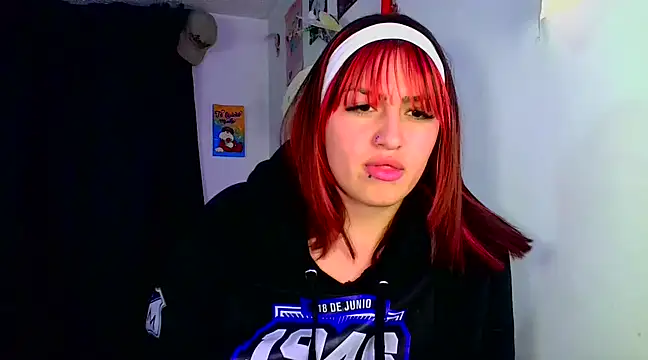 Snapshot of lucycherry__ chatting on 02.21.25 lucycherry   online show from 02.21.25