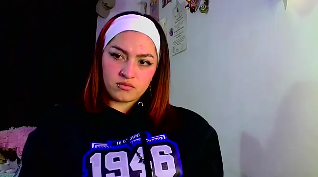 Snapshot of lucycherry__ chatting on 03.06.25 lucycherry   online show from 03.06.25